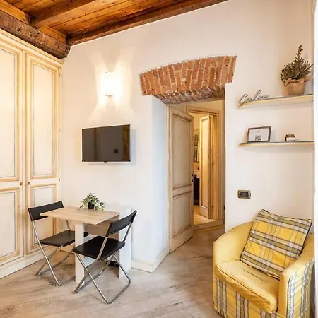 Colonne's Nest - Cozy And Silent With Ac Milánó